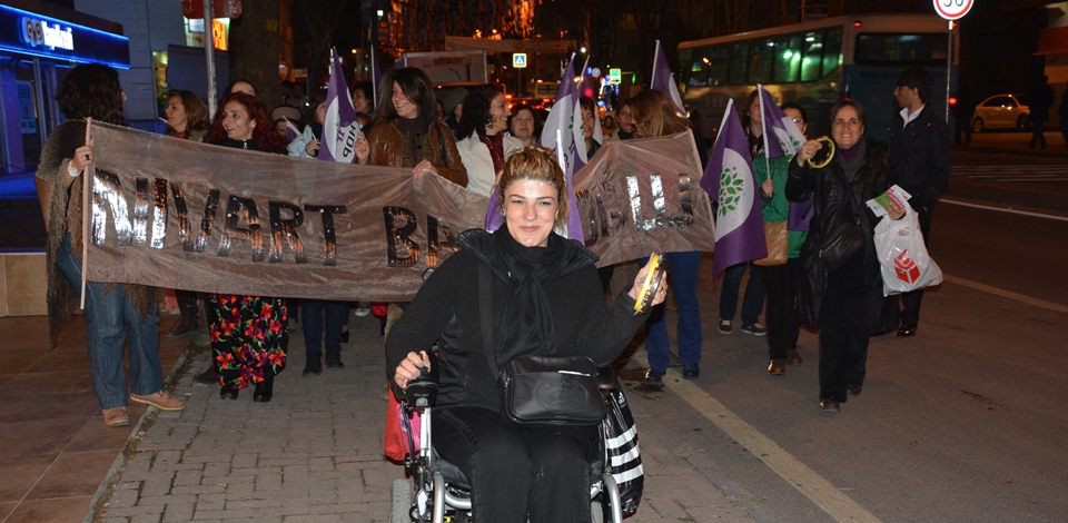 Bakırköy'de kadınlar kardeşlik rüzgarı estirdi