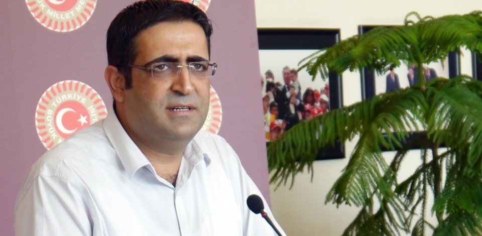 HDP Grup Başkanvekili Baluken, sağlıkçılara saldırıyı Meclis'e taşıdı