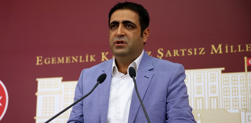 HDP Grup Başkan Vekili İdris Baluken Bingöl Üniversitesi'ndeki soruşturmaları Başbakan'a sordu
