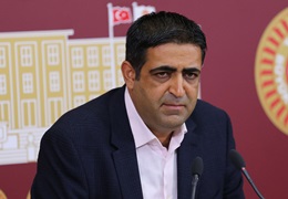  İdris Baluken: "Ver genel başkanlık koltuğunu, al başkanlık koltuğunu" pazarlığı 