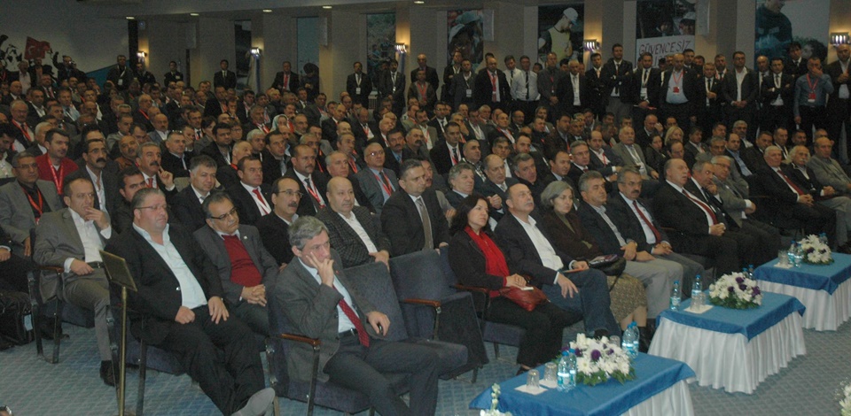 Tüzel, Belediye-İş Sendikası Genel Kurulu'nda konuştu: İşçi sınıfı direnişlerine ihtiyaç var