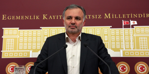 Bilgen: İşçilerin talepleri suç duyurusu kabul edilmeliyken işçiler gözaltına alınıyor