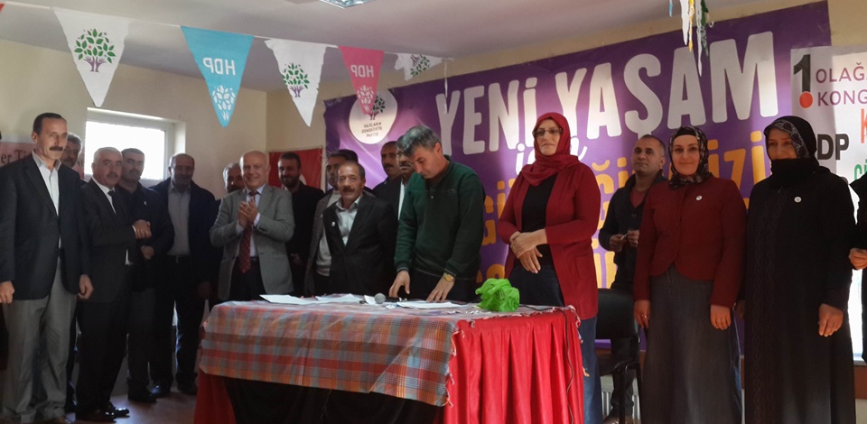 HDP Güroymak'ta ilçe kongresini gerçekleştirdi