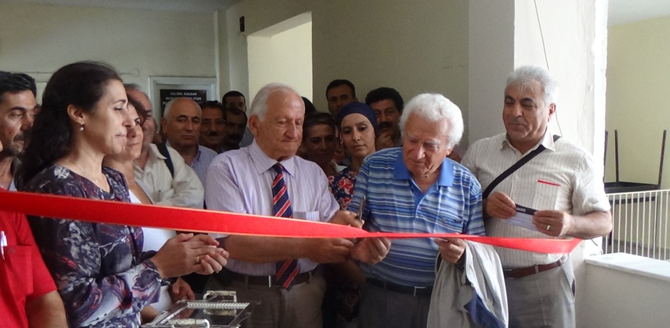 Antep ve İskenderun'da Demirtaş için seçim çadırı kuruldu