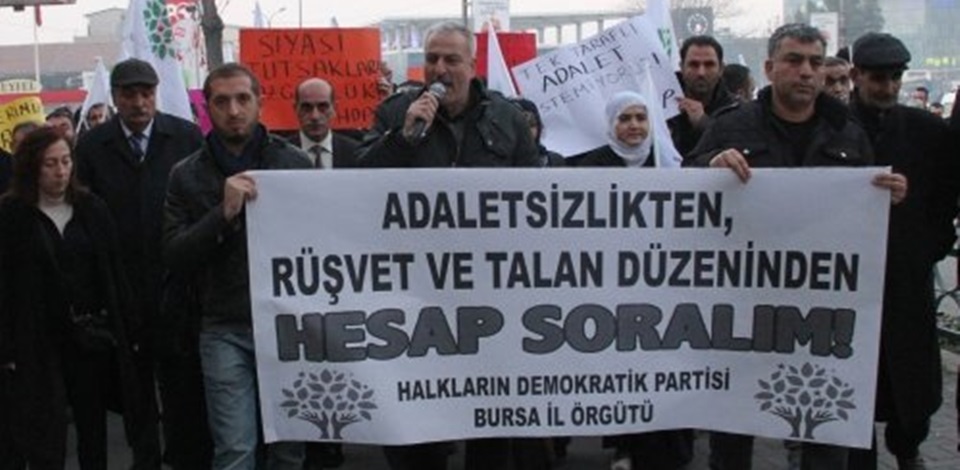 Bursa'da HDP'lilerden ayakkabı kutulu cevap