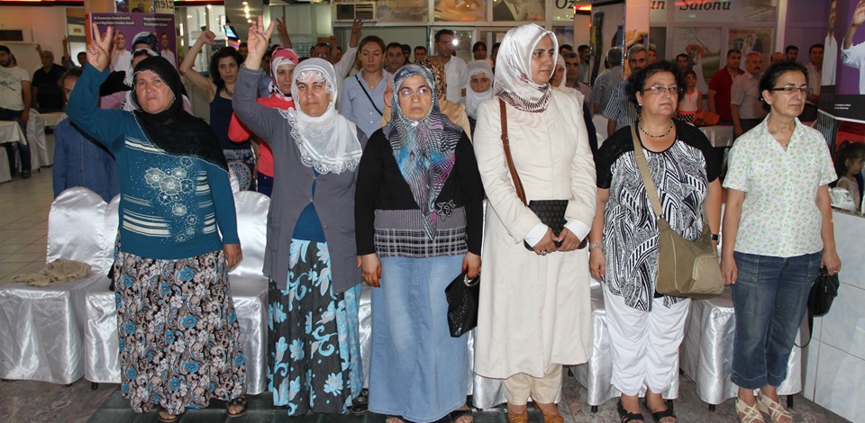Küçükçekmece'de HDP Milletvekili Aksoy'un katılımıyla halk toplantısı 