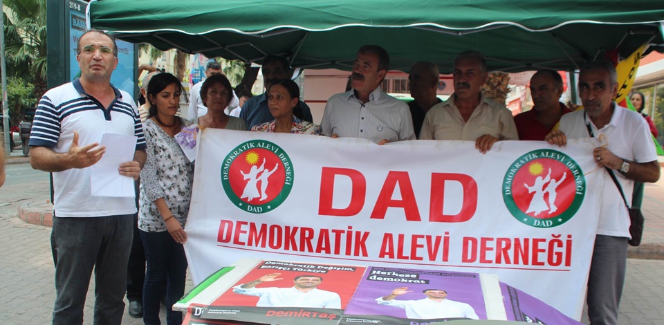 Demokratik Alevi Derneği, Demirtaş'a destek olmak için stant açtı