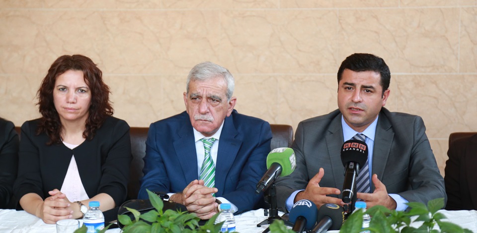 Demirtaş: Türkiye'nin IŞİD politikası teşhir olmuştur