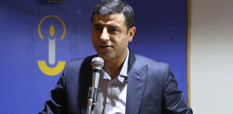 Demirtaş: AKP ve CHP IŞİD'in tekçi zihniyetindedir