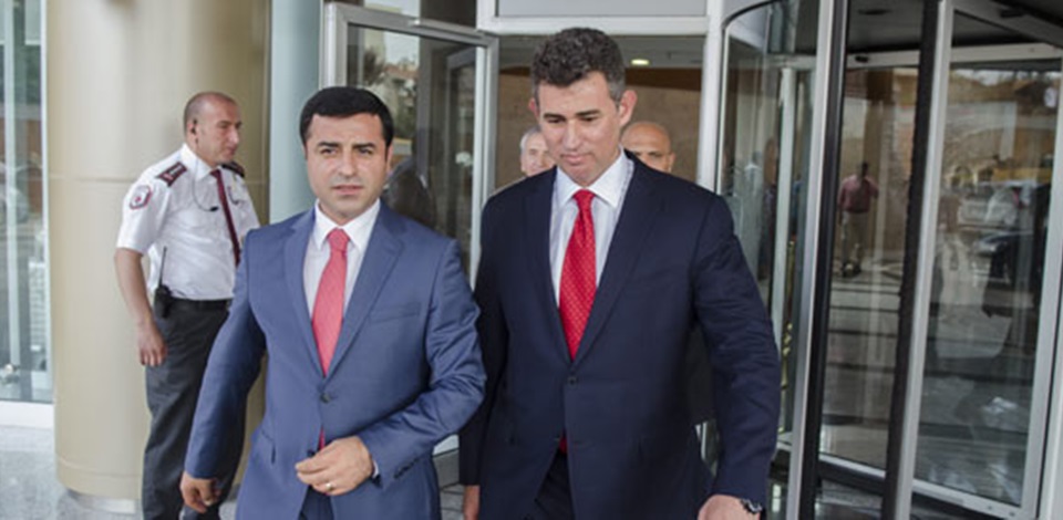 Cumhurbaşkanı adayı ve HDP Eş Genel Başkanı Demirtaş TBB'yi ziyaret etti 
