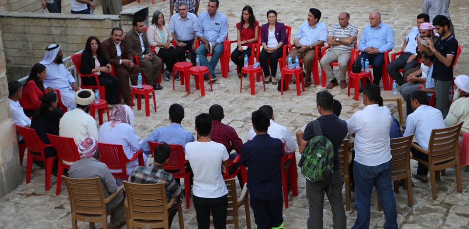 HDP heyeti Laleş'te Ezidi din alimleriyle görüştü