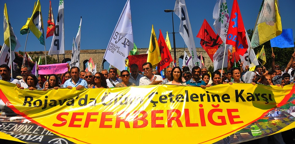 HDK-HDP İstanbul, Rojava'da ölüm çetelerine karşı seferberlik çağrısıyla yürüdü