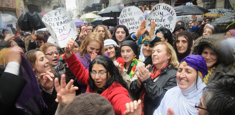 HDP'li kadın adaylardan coşkulu 8 Mart kutlaması
