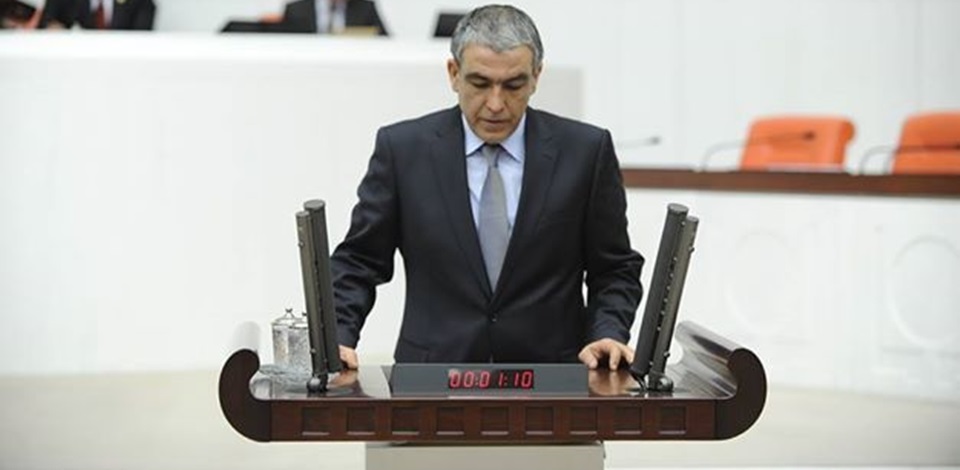 Ayhan,  Erdoğan'ın oğlu Burak Erdoğan'ın İsrail'le ticaret yaptığı iddiasını Meclis'e taşıdı
