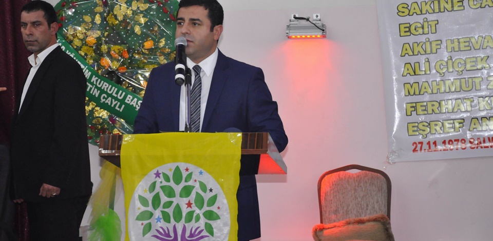 Demirtaş: Cumhuriyet'in en büyük yolsuzlukları AKP döneminde yaşandı