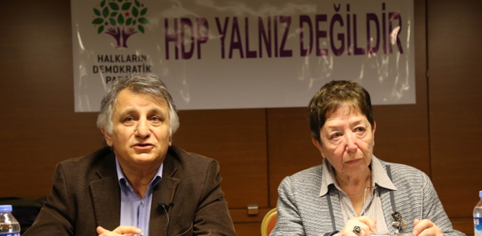 Aydınlardan HDP'ye Destek