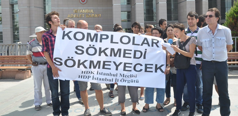 HDP'den üyelerine komplo düzenleyen polisler hakkında suç duyurusu   