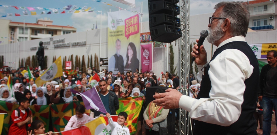 HDP İzmir'de son mitingini gerçekleştirdi