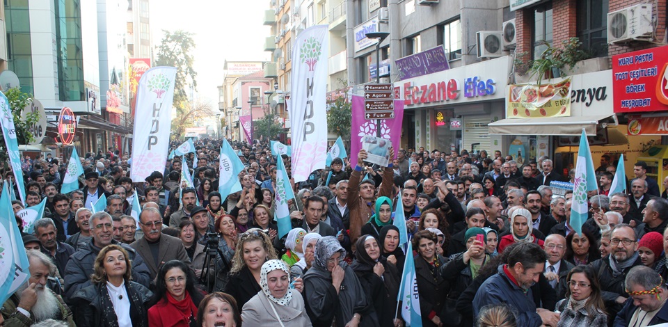 İzmir'de HDP binasının açılışı yapıldı