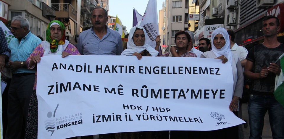 İzmir'de anadilinde eğitim için eylem