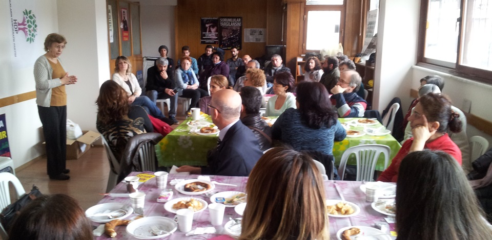 HDP Kadıköy'de kahvaltı düzenledi