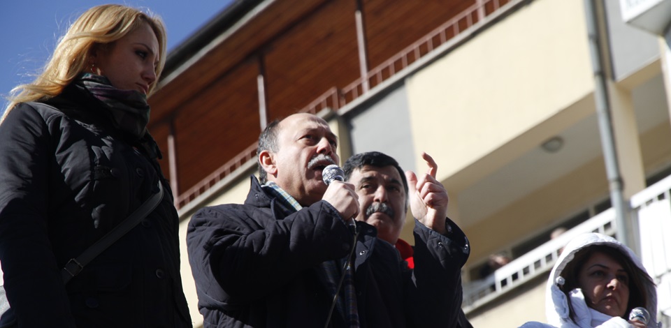 Tüzel: Katillerin yakasını bırakmayacağız