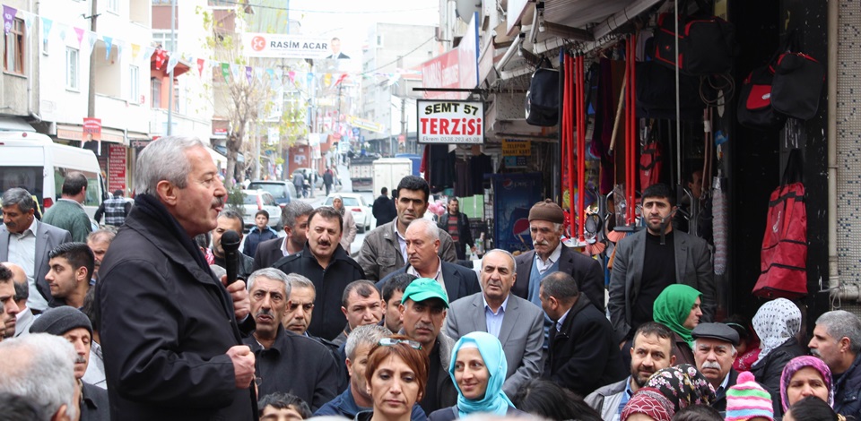 Söğütlüçeşme ve Bezirganbahçe'de seçim büroları açıldı