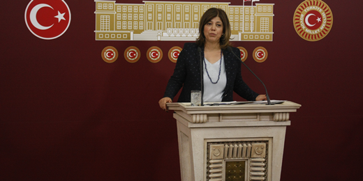 Meral Danış Beştaş: Gülen yapınca suç da Erdoğan kendi paralel devletini kurunca neden suç olmuyor?