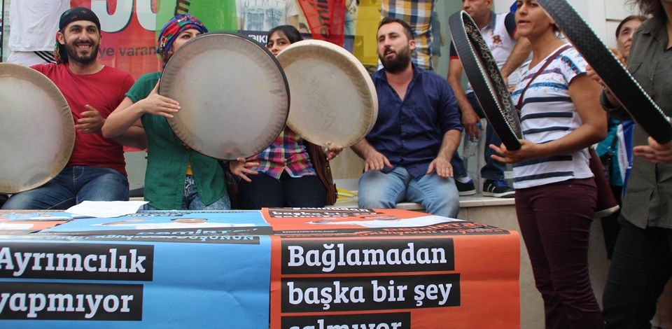 Mersin ve Adana'da arbaneli seçim çalışmaları 