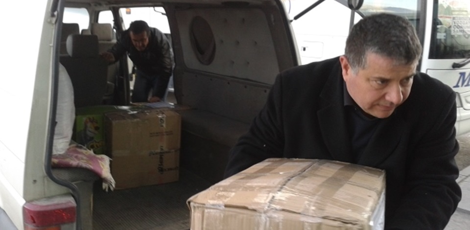 Niğde HDP'den Van’a yardım