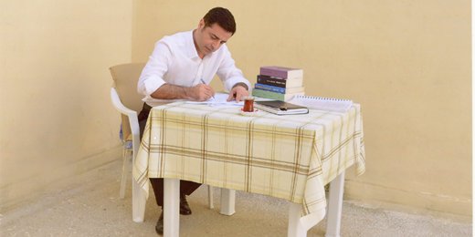 Demirtaş: Bizler partimiz HDP ve diğer tüm muhaliflerle birlikte barışçıl yollarla mücadelemizi sürdürmeye kararlıyız