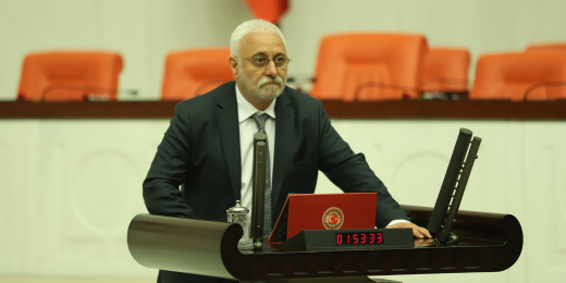 Bildiriler yayınlamak, tarihsel sorunların çözüm yolu olmamıştır