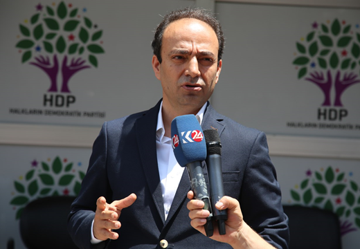 Baydemir: Türkiye'ye OHAL, HDP'ye sıkıyönetim uygulanıyor