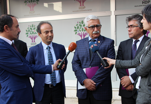 Baydemir: Güney'deki kardeşlerimizin iradesi başımız üstüne