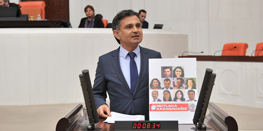 Ziya Pir: Yerli otomobil sloganlarla olmaz, akılla, bilimle olur