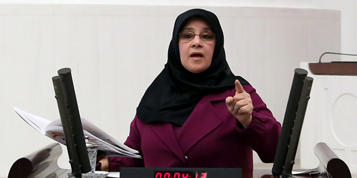 Hüda Kaya: Bu ülkede zengin ile fakir, Alevi ile Sünni, Türk ile Kürt aynı haklara sahiptir diyen yalancıdır