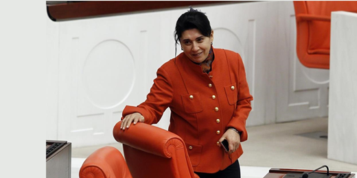 Tarih tekerrür etti, Zana'nın milletvekilliği 24 yıl sonra yine düşürüldü!