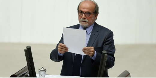 Kürkçü: "Toprak işleyenin su kullananın" sloganı "Fabrikalar, tarlalar, siyasi iktidar, her şey emeğin olacak," sloganıyla geri dönecek