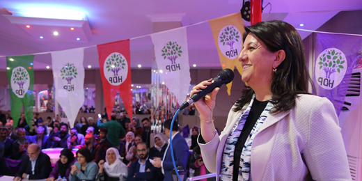 Pervin Buldan: AKP'ye biat etmediğimizi alanlarda göstermek zorundayız