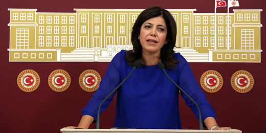 Meral Danış Beştaş: HDP’nin baraj altında kalması AKP - MHP koalisyonuna 70-75 vekil hediye etmektir