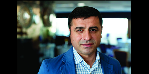 Demirtaş: Avrupa’nın ilkeli davranması gidişatı değiştirmeyese de Türkiye'de bastırılmaya çalışılan demokratik muhalefete bir nefes aldırabilirdi