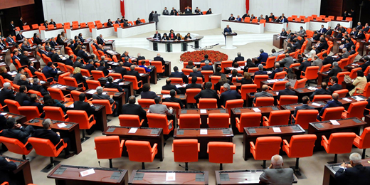 Yaşanan son katliam karşısında Türkiye’nin İsrail’le devam eden tüm ticari ve ekonomik anlaşmaların iptal edilmesi aciliyet taşımaktadır.