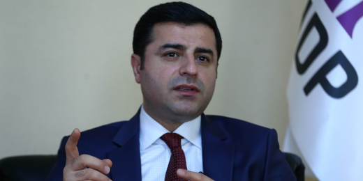 Demirtaş'ın savunmasına başlamadan önce yaptığı Kürtçe konuşma