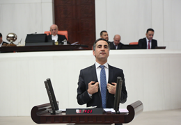 Ahmet Yıldırım'dan Başbakan'a: Suriye sınırına örülen duvarın da yıkılacağını düşünüyor musunuz?