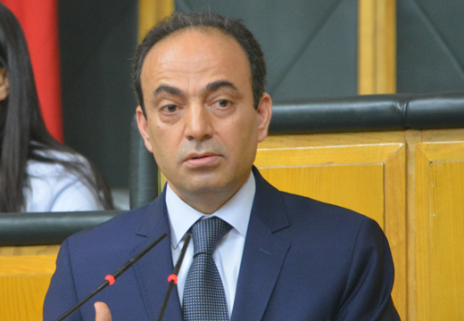 Baydemir: İşini, evladının cenazesini isteyenler açlık grevinde, Adalet Bakanı Reza'yı kurtarma peşinde