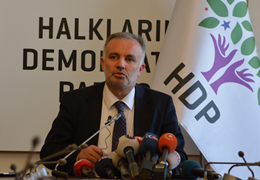 Ayhan Bilgen: Rakka ve Musul’a giremeyenlerin B planı partimize girmekmiş