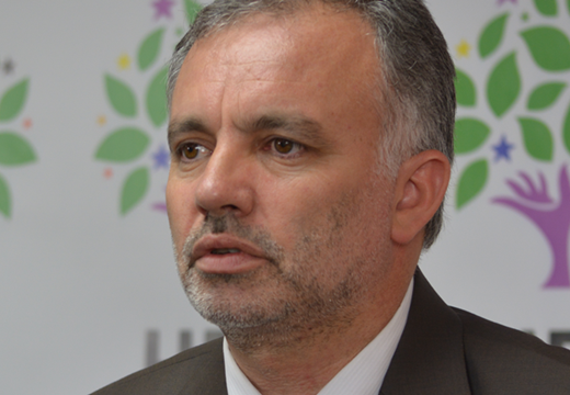 Arka planı aydınlatmadıkça yara kapanmayacak