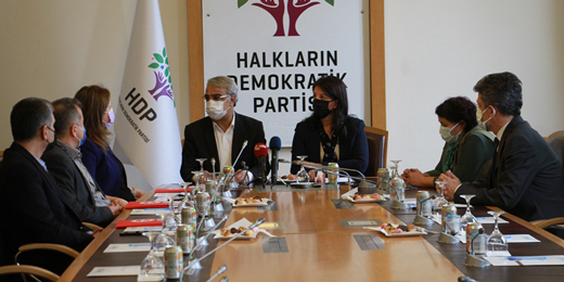 DİSK'ten partimize ziyaret: Asgari ücret tümüyle vergi dışında kalmalı, SGK prim desteği sağlanmalı