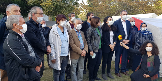 Parti Sözcümüz Ebru Günay İzmir'den seslendi: Yurttaşlara sokakta kalmalarını tavsiye edip Saray'da kalmak aymazlıktır