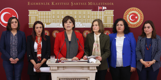 Kadın Milletvekillerimiz EŞİK ile Meclis'te basın toplantısı düzenledi